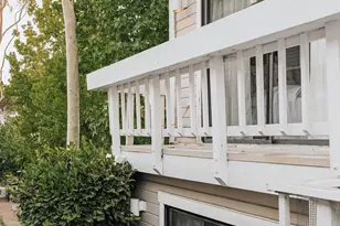 4652 Don Lorenzo Dr, Los Angeles, CA 90008 - Photo 49