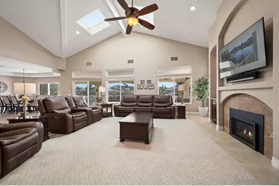  30325 Cove View St, Canyon Lake, CA 92587 - Photo 9