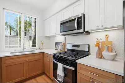  370 Carmel Creeper Place, Encinitas, CA 92024 - Photo 5