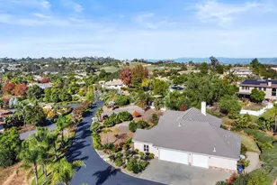 28373 Cavalier Ct, Escondido, CA 92026 - Photo 9