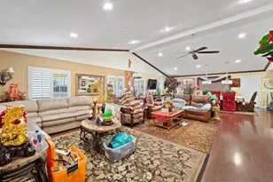 6481 Viewpoint Dr, San Diego, CA 92139 - Photo 29