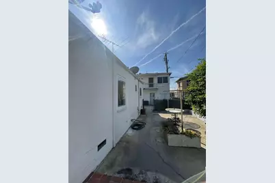  2700 W 85th St, Inglewood, CA 90305 - Photo 5