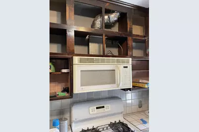  2700 W 85th St, Inglewood, CA 90305 - Photo 19