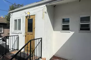 2700 W 85th St, Inglewood, CA 90305 - Photo 3