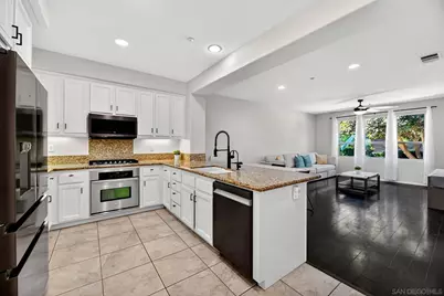  2205 Andalusia Ln Unit 2, Chula Vista, CA 91915 - Photo 5