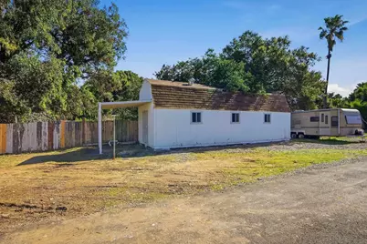  646 Barsby St, Vista, CA 92084 - Photo 9