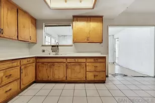 10036 Arleta Ave, Los Angeles, CA 91331 - Photo 19