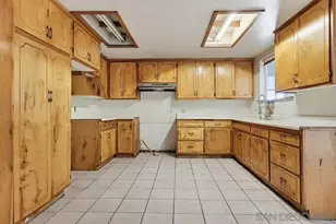 10036 Arleta Ave, Los Angeles, CA 91331 - Photo 17