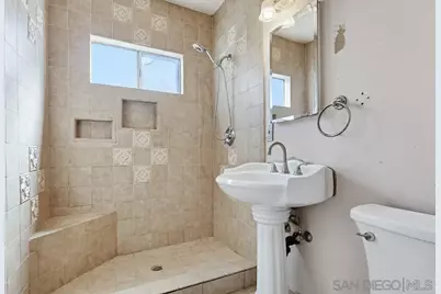  10036 Arleta Ave, Los Angeles, CA 91331 - Photo 33