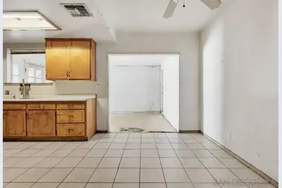  10036 Arleta Ave, Los Angeles, CA 91331 - Photo 15