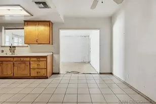 10036 Arleta Ave, Los Angeles, CA 91331 - Photo 15