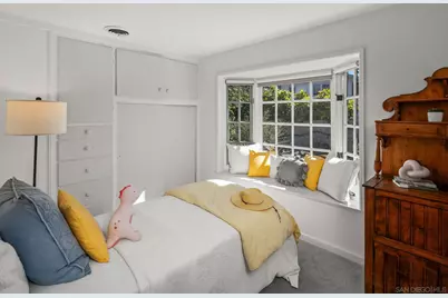  7227 Olivetas Ave, La Jolla, CA 92037 - Photo 25