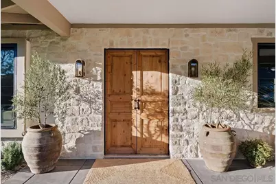  8390 Cliffridge Ln, La Jolla, CA 92037 - Photo 5