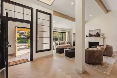  8390 Cliffridge Ln, La Jolla, CA 92037 - Photo 9