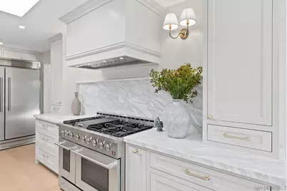  8390 Cliffridge Ln, La Jolla, CA 92037 - Photo 31