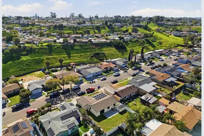  7742 Shorewood Dr, San Diego, CA 92114 - Photo 9