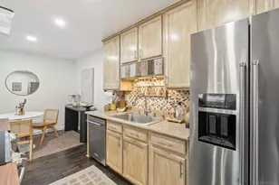 1810 S El Camino Real, Encinitas, CA 92024 - Photo 9