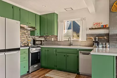  720 Buckingham Sq, Lake Arrowhead, CA 92352 - Photo 13