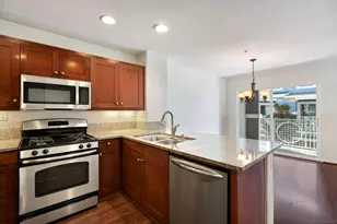 3548 Shoreline Bluff Ln, San Diego, CA 92110 - Photo 9