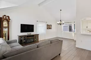 14192 Chicarita Creek Rd, San Diego, CA 92128 - Photo 9