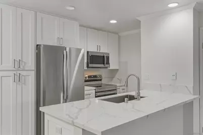  9229 Village Glen Dr #136, San Diego, CA 92123 - Photo 5