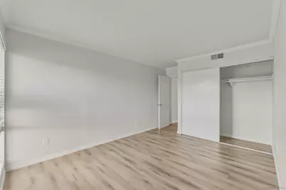  9229 Village Glen Dr #136, San Diego, CA 92123 - Photo 17