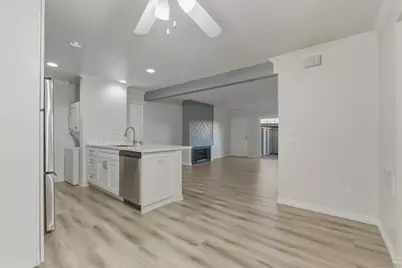  9229 Village Glen Dr #136, San Diego, CA 92123 - Photo 3