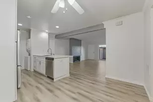 9229 Village Glen Dr, San Diego, CA 92123 - Photo 3