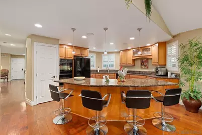  10421 Les Arbres Pl, San Diego, CA 92131 - Photo 7