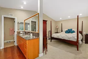 10421 Les Arbres Pl, San Diego, CA 92131 - Photo 17