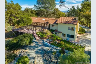  2665 Kauana Loa Dr, Escondido, CA 92029 - Photo 3