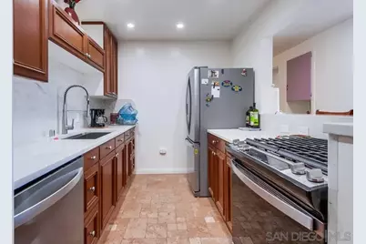  820 Frances Drive, Vista, CA 92084 - Photo 9