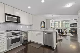 555 Front St, San Diego, CA 92101 - Photo 9