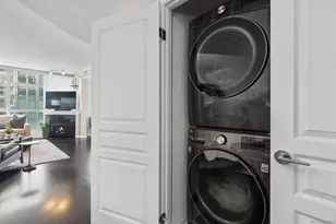 555 Front St, San Diego, CA 92101 - Photo 33