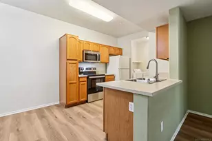 41410 Juniper St, Murrieta, CA 92562 - Photo 9