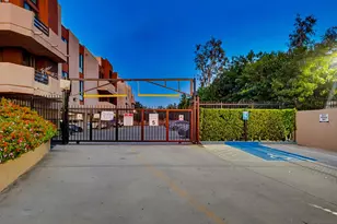 7826 Topanga Canyon Blvd, Canoga Park, CA 91304 - Photo 13