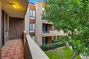 7826 Topanga Canyon Blvd, Canoga Park, CA 91304 - Photo 35
