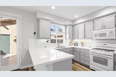  28327 Triese St, Murrieta, CA 92563 - Photo 9