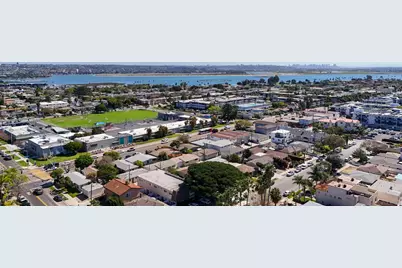  1418 Pacific Beach Dr, San Diego, CA 92109 - Photo 9