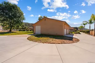 13960 Valle Lindo, Escondido, CA 92027 - Photo 41