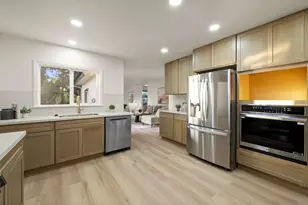 7001 Almaden Ln, Carlsbad, CA 92009 - Photo 21