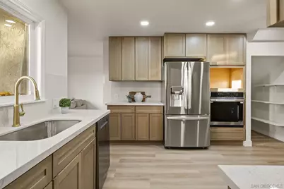  7001 Almaden Ln, Carlsbad, CA 92009 - Photo 17