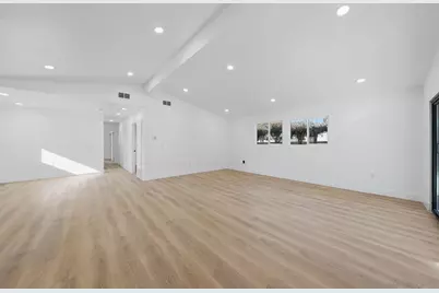  2729 Gobat Ave, San Diego, CA 92122 - Photo 11