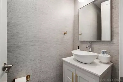  2055 5th Ave, San Diego, CA 92101 - Photo 9