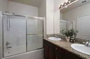10910 Serafina Ln, San Diego, CA 92128 - Photo 23