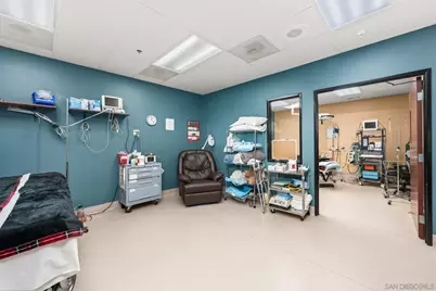  131 Orange Ave, Coronado, CA 92118 - Photo 21