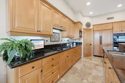 6277 Paseo Privado, Carlsbad, CA 92009 - Photo 17