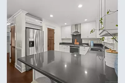  816 F, Coronado, CA 92118 - Photo 17