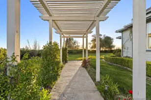 39650 Patagonia Ct, Temecula, CA 92591 - Photo 49