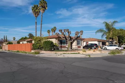  2398 San Bernardo Ave, Hemet, CA 92545 - Photo 3